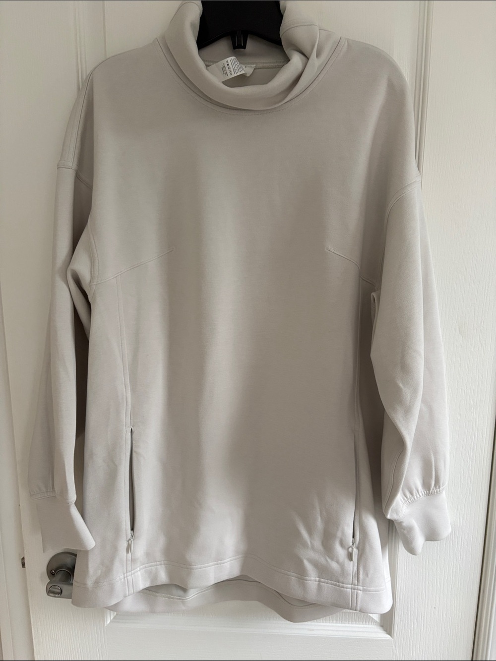 lululemon athletica Sweater - Light Taupe